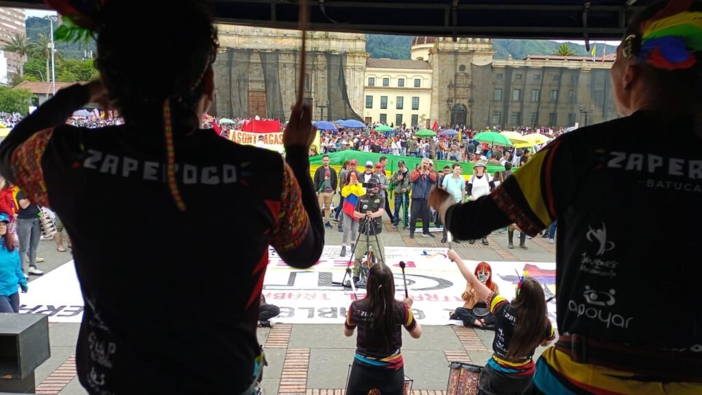 Trabajadores colombianos en la movilización del Día del Trabajo 2023