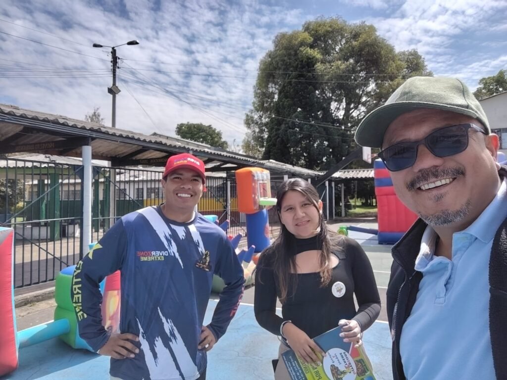 Afiliados de CTU-USCTRAB durante una jornada de integración